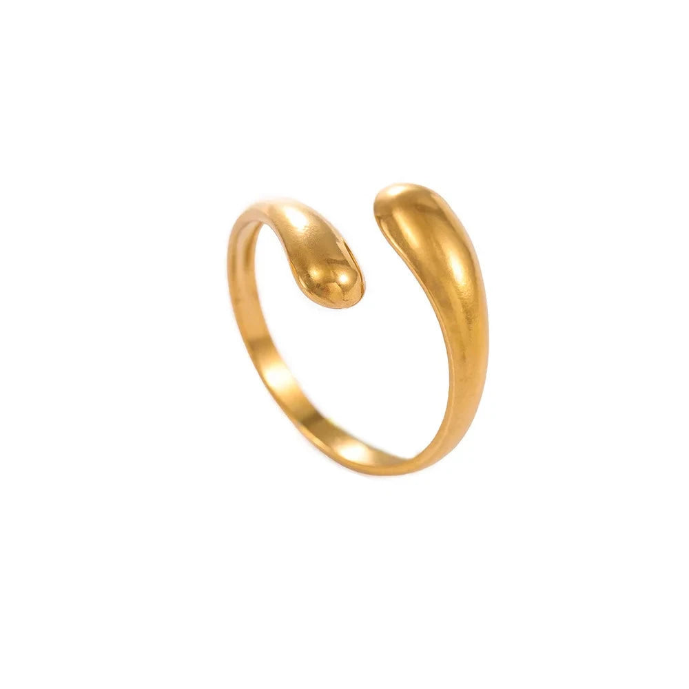 Anel Elegância Gota de Água Charlott