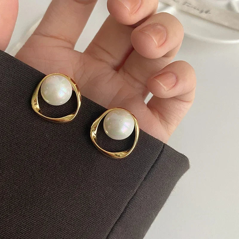 Imitação de pérola brinco para mulheres cor ouro redondo brincos coreano delicado design irregular incomum 2023 moda jóias
