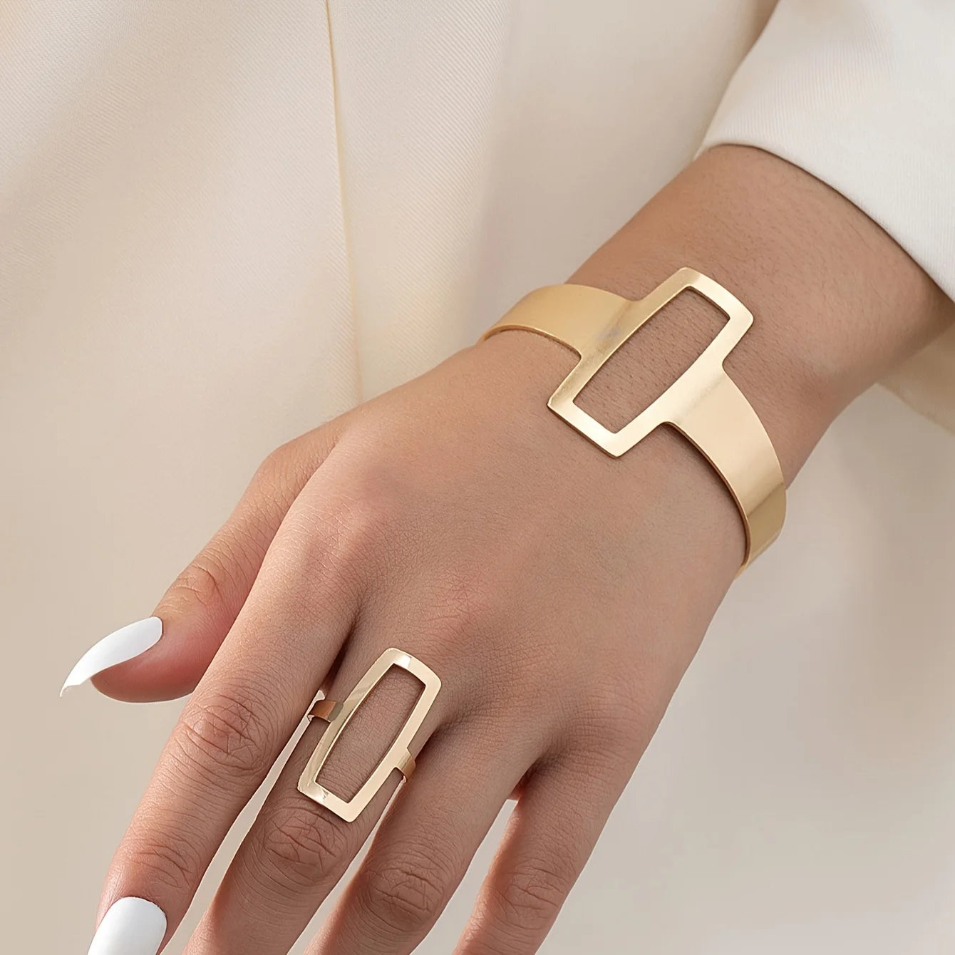 Conjunto Charlott de Joias Valkiria
