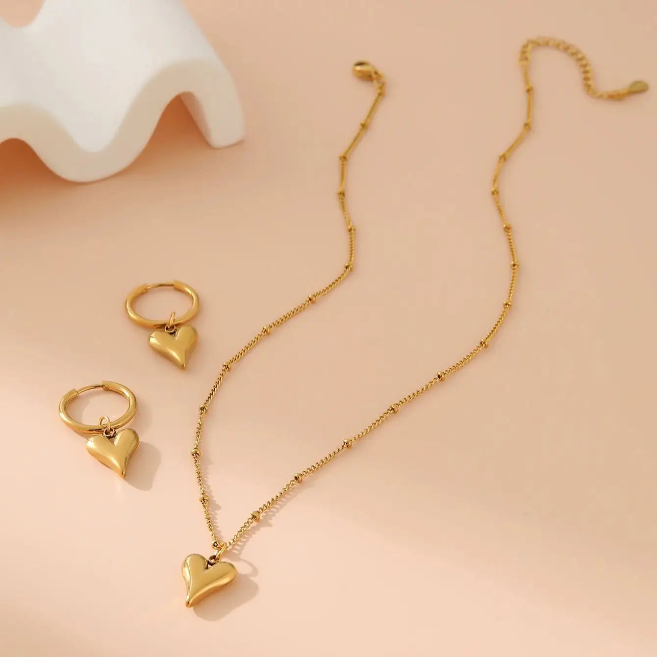 Conjunto de Joias Charlott Coração Dourado 18K