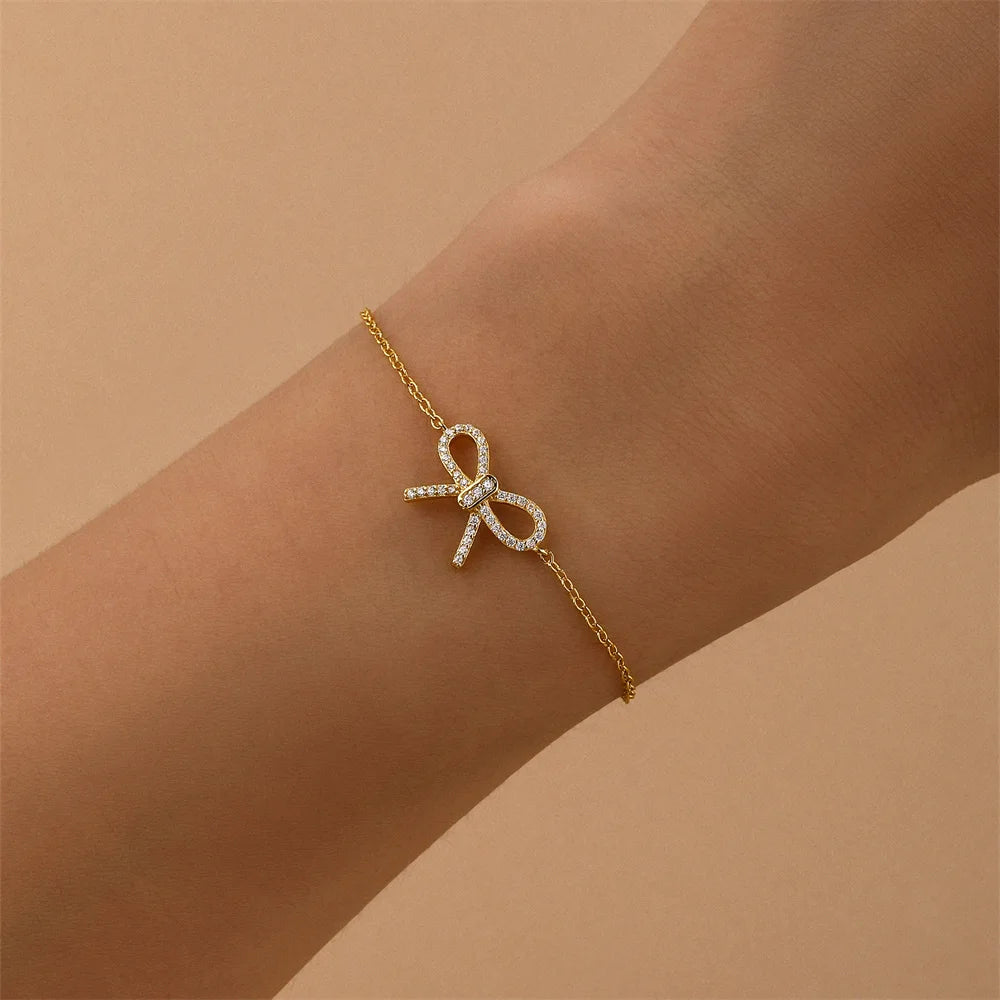 Pulseira Charlott Coração Oco em Prata 925 com Zircão