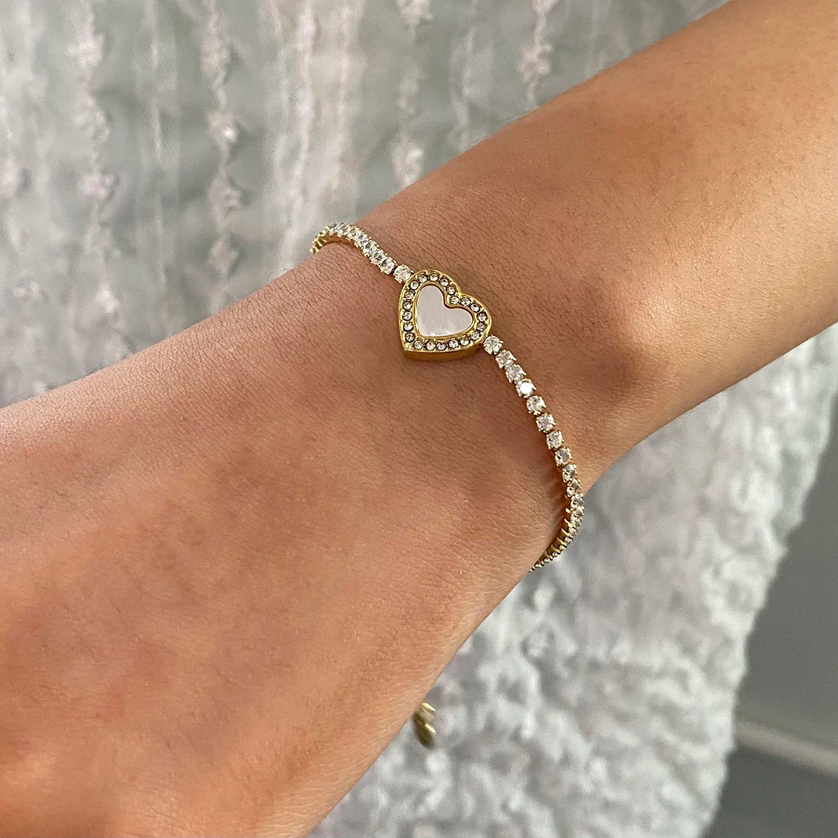 Pulseira Charlott Coração de Zircão em ouro 18K
