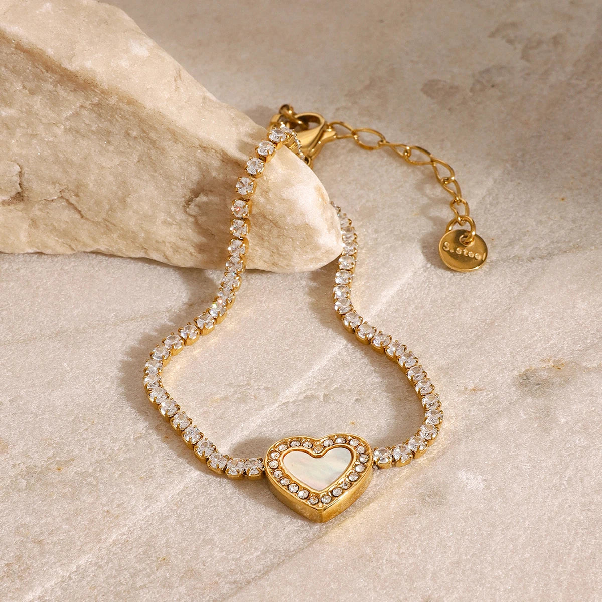 Pulseira Charlott Coração de Zircão em ouro 18K