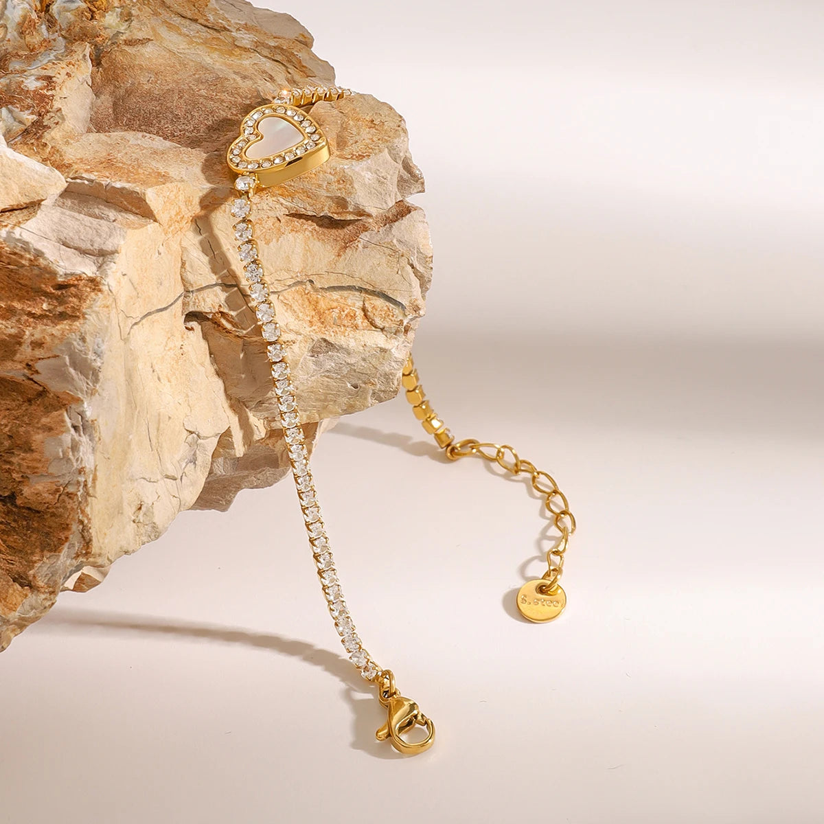 Pulseira Charlott Coração de Zircão em ouro 18K