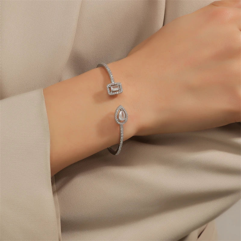 Pulseira Charlott Geométrica com Zircônia Cúbica